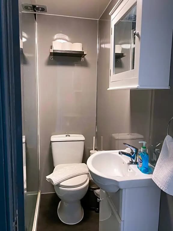 The Residence - 47 Minto St - photo 13