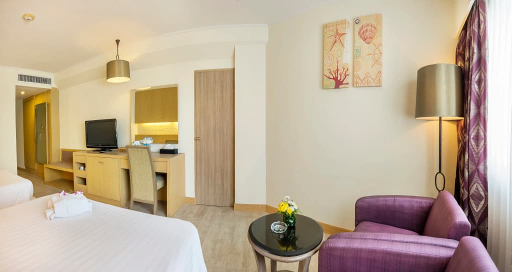 Jomtien Palm Beach Hotel And Resort - photo 4