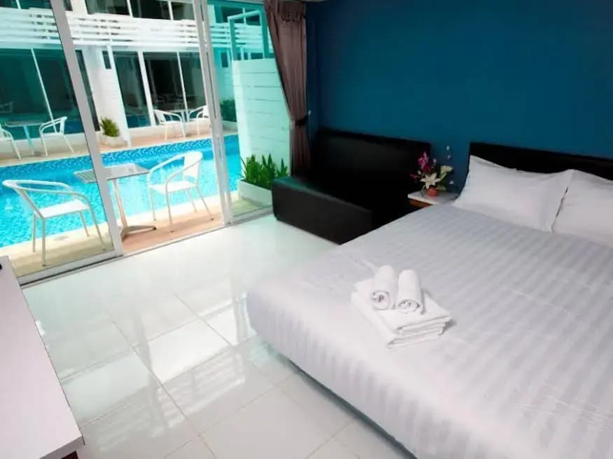Pool House Service Residence - photo 3
