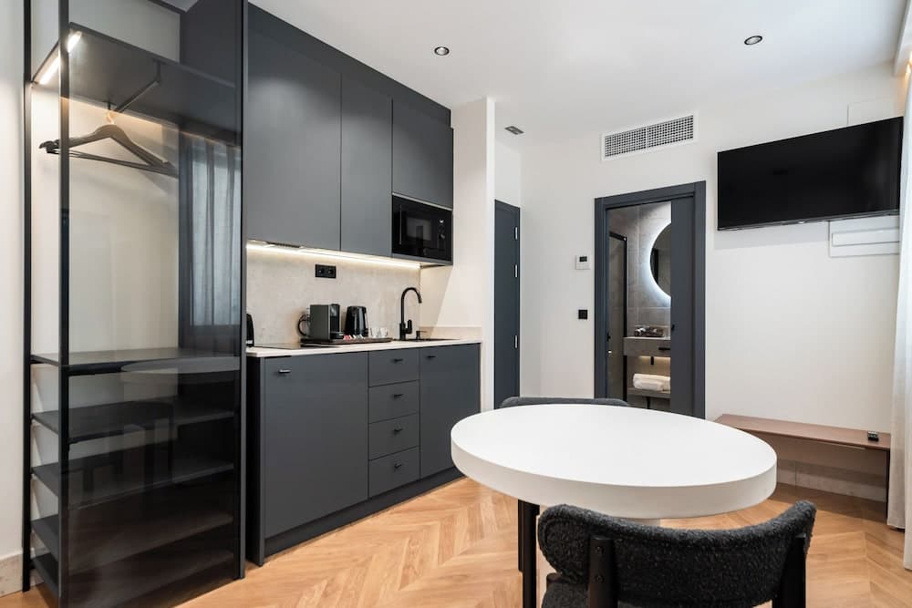 Pacifico Suites near Retiro - photo 17