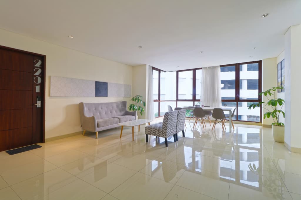 Plaza 54 Residence (Vaccinated Staff) - photo 13