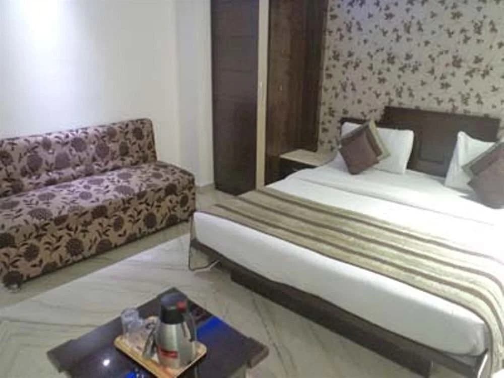 Centra Inn - photo 4