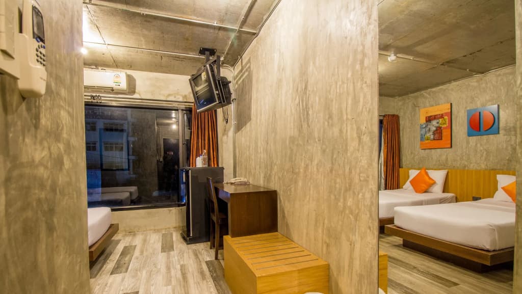 B2 Mahidol Boutique & Budget Hotel - photo 2