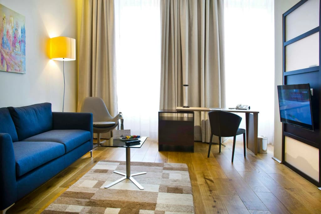 HiLight Suites Hotel - photo 21