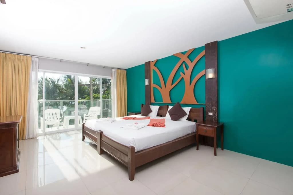 Time Out Hotel Beach Front - photo 8