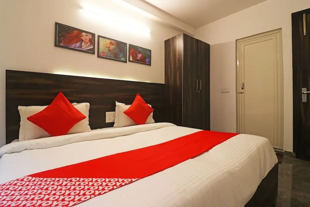 OYO 48708 Om Palace - photo 6