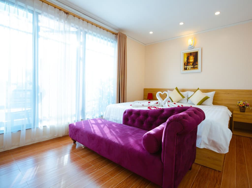 Royal Hotel - photo 10