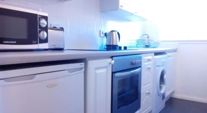 Holyrood Suite Apartment - photo 8