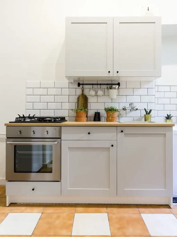 Chic Tarragon Apartments - photo 18