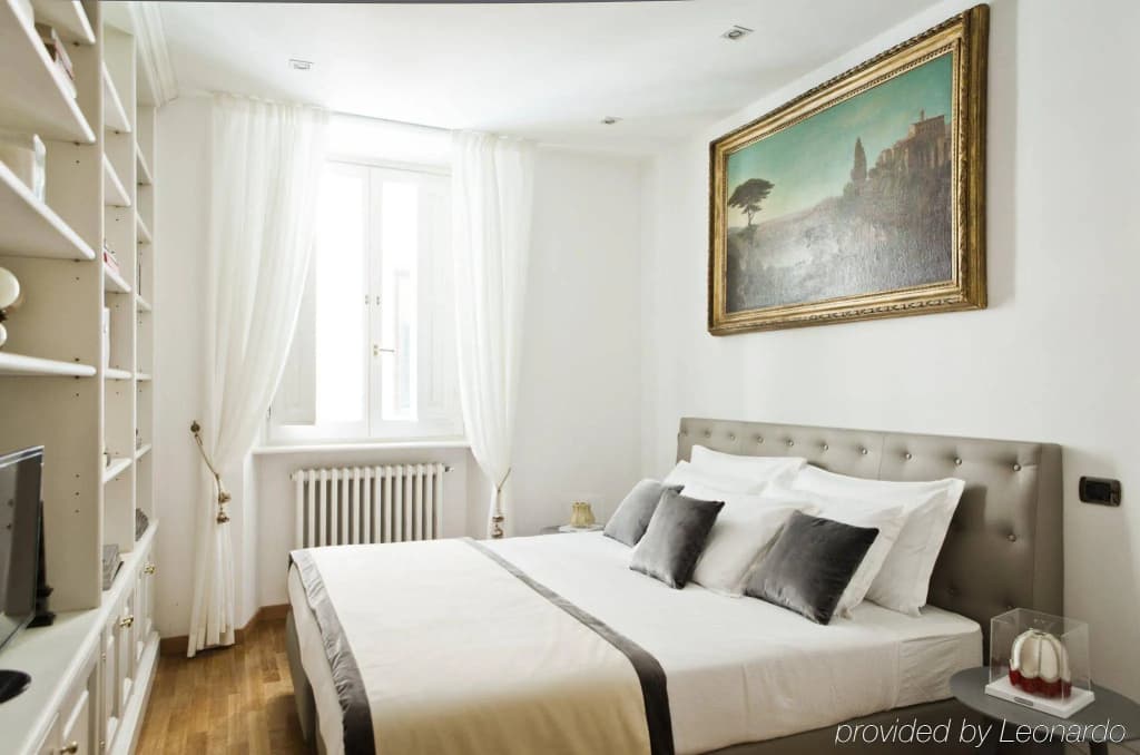 Garibaldi Suites Piazza Di Spagna - photo 9