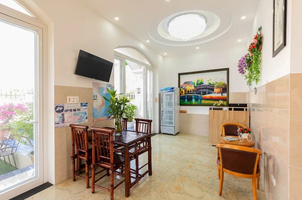 Happy Monkey Hostel - photo 12