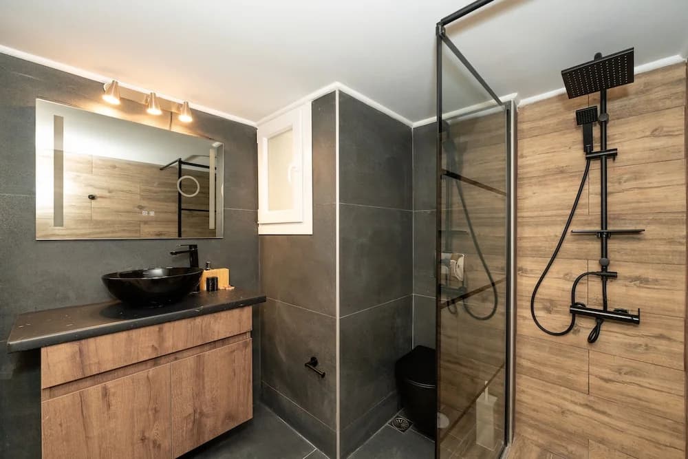 Contemporary Chic Apartment in Athens - photo 7