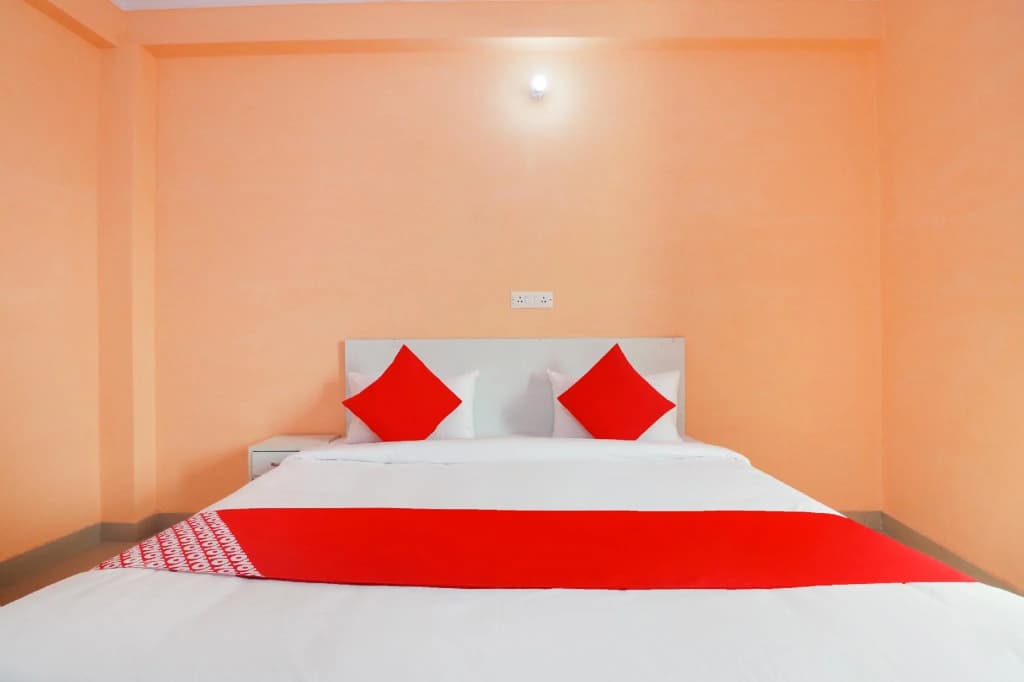 OYO 76751 Classic Inn - main photo