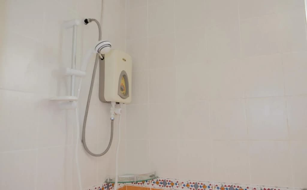 Natol Homestay - Kuching Home Penthouse Airport Road - photo 8