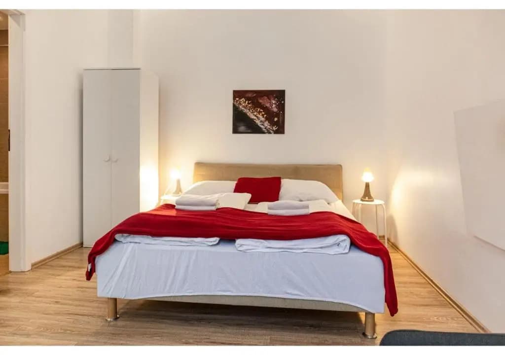 Sleek Studio Apt - Suitable for Longstays - photo 4