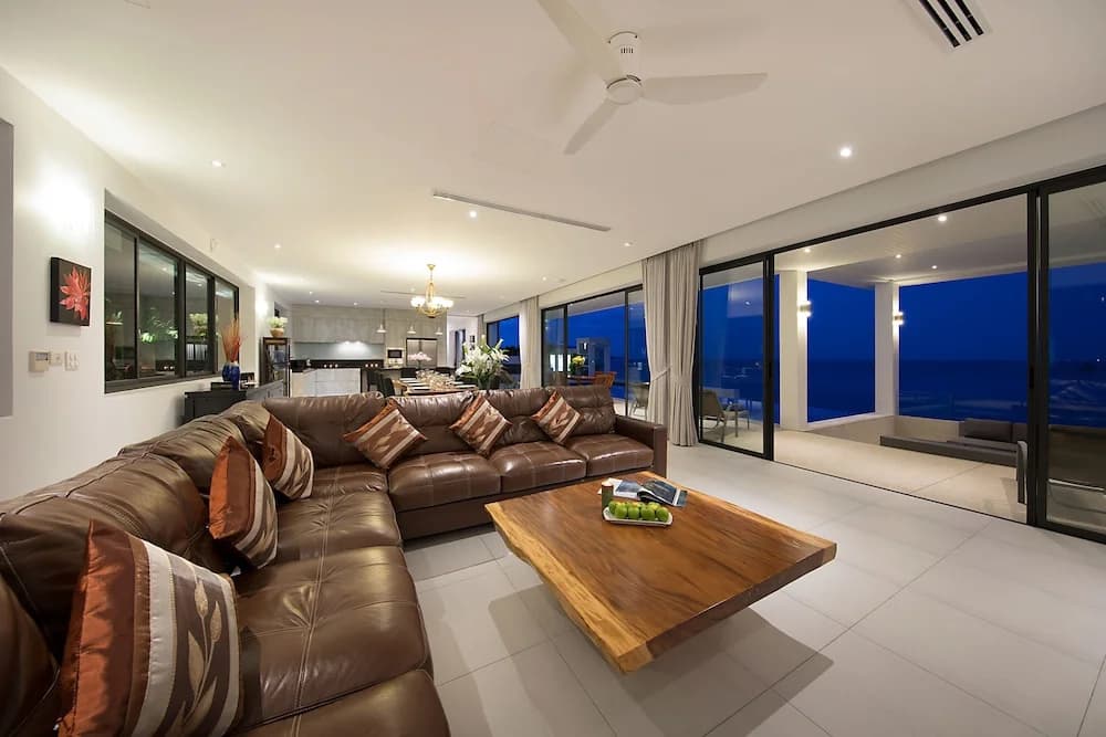 Beach View Villa - photo 1