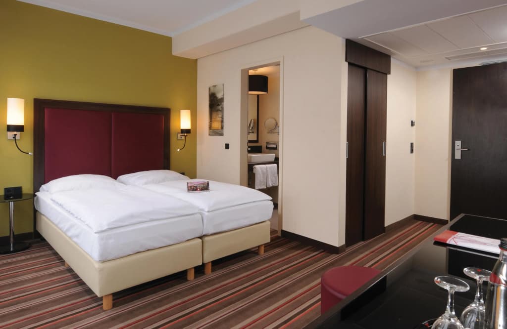 Leonardo Hotel Berlin - photo 3