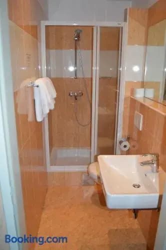 Hotel Pension Walzerstadt - photo 9