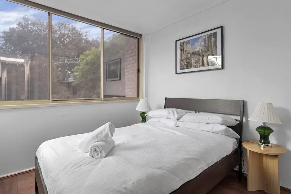 Spacious 3-bed Townhouse With Courtyard - photo 8