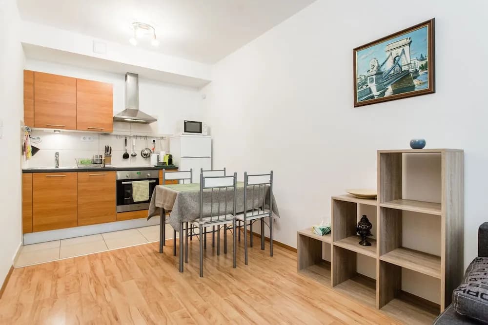 Corvin 4 Apartment - photo 12