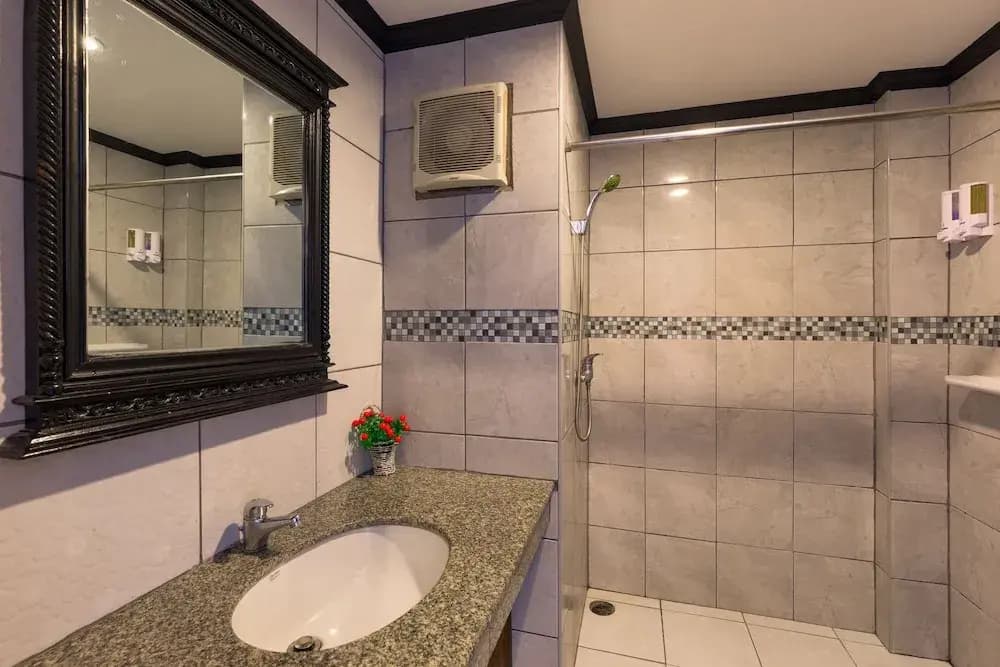 SOHO Rooms Patong - photo 10