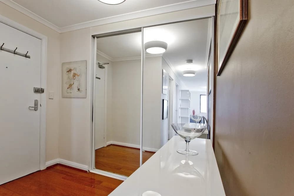 Expansive Views From Sydney 1 Bedroom Apartment - photo 6