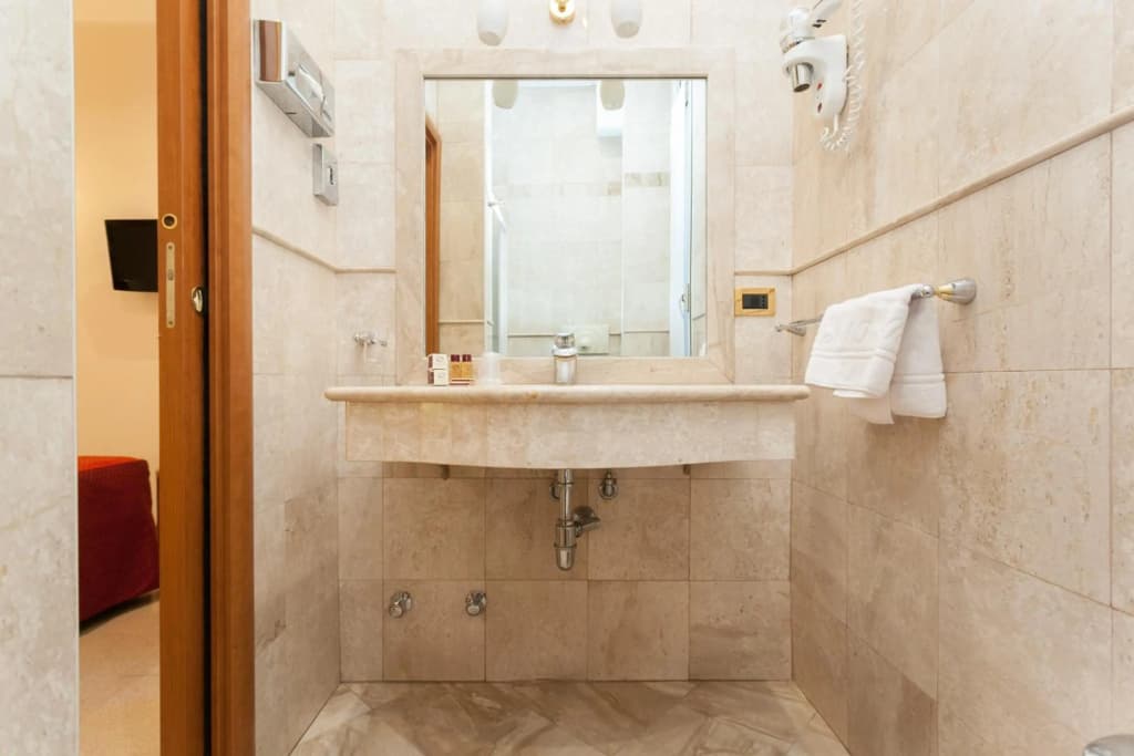 Hotel Fiorella Milano - photo 38