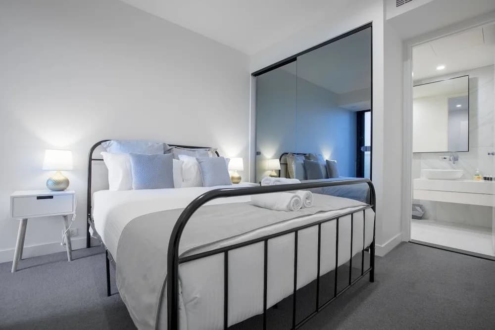 Sumptuous Incredible Cozy 2 Bed Near Cbd - photo 2