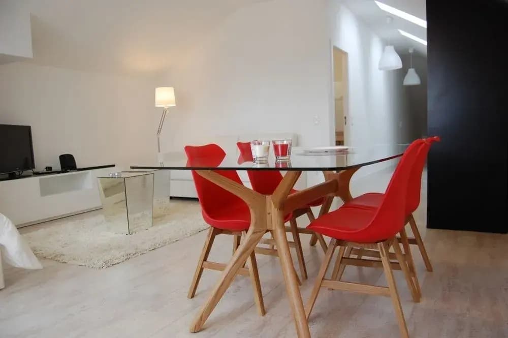 Wallis Apartments - photo 5