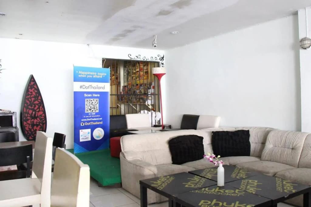 OYO 1054 Phuket Backpacker Hostel - photo 2