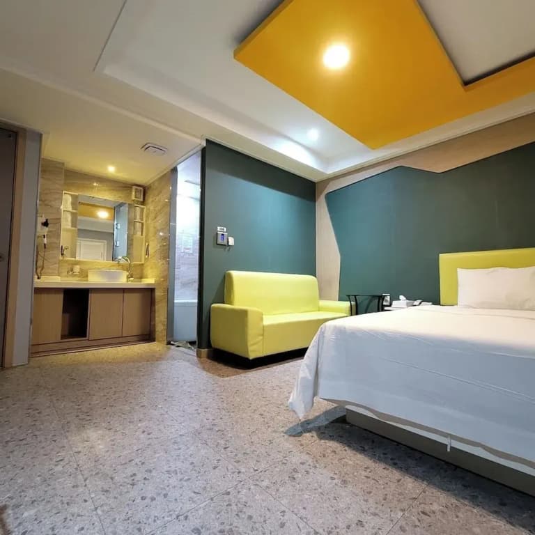 SKY Motel - photo 18