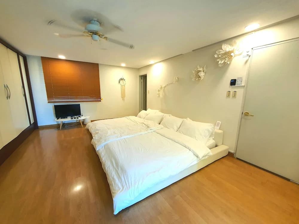 SG Tailored Serviced Home 5min walk from metro - photo 2