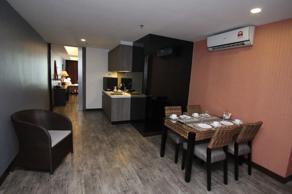 Nexus Business Suite Hotel - photo 29
