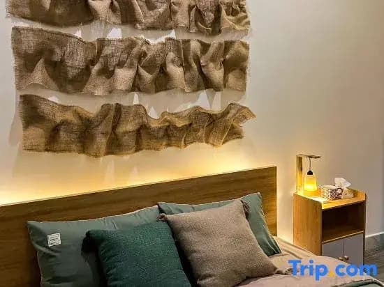 Small Private house in Bui Vien Walking Street - photo 1