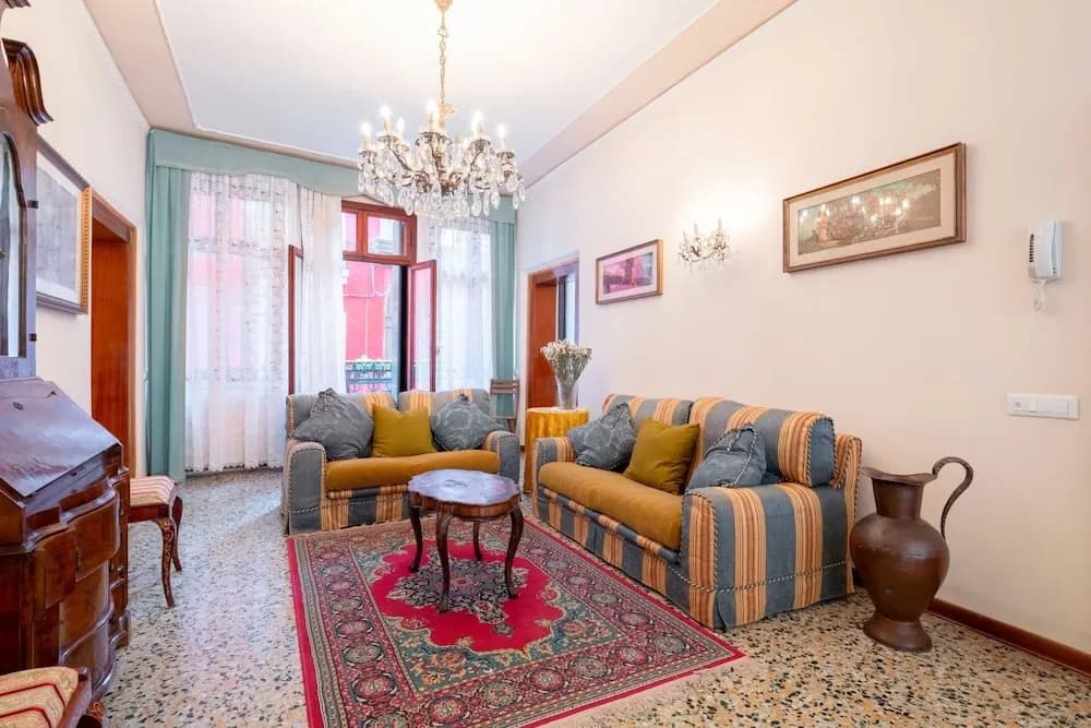 The Arsenal Large Apartment - photo 31