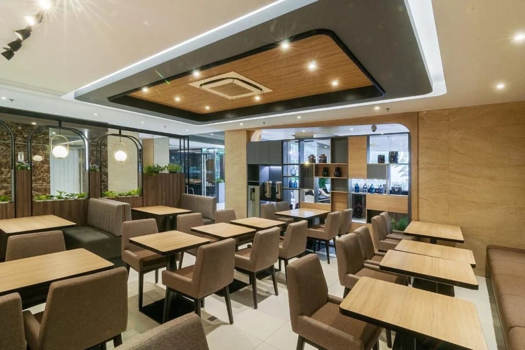 FOX Lite Hotel Grogol Jakarta - photo 13