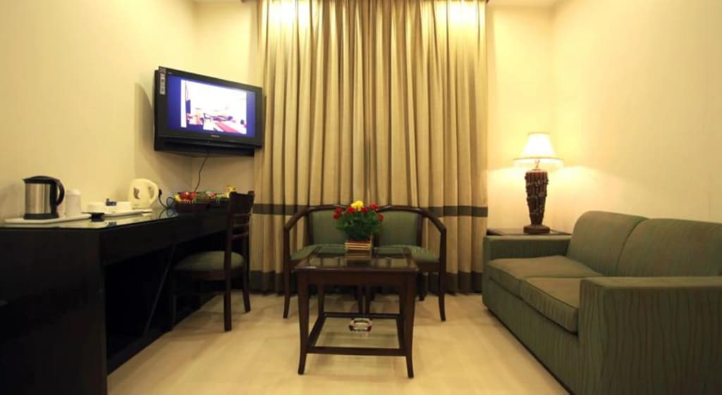 Hotel Saar Inn - photo 7
