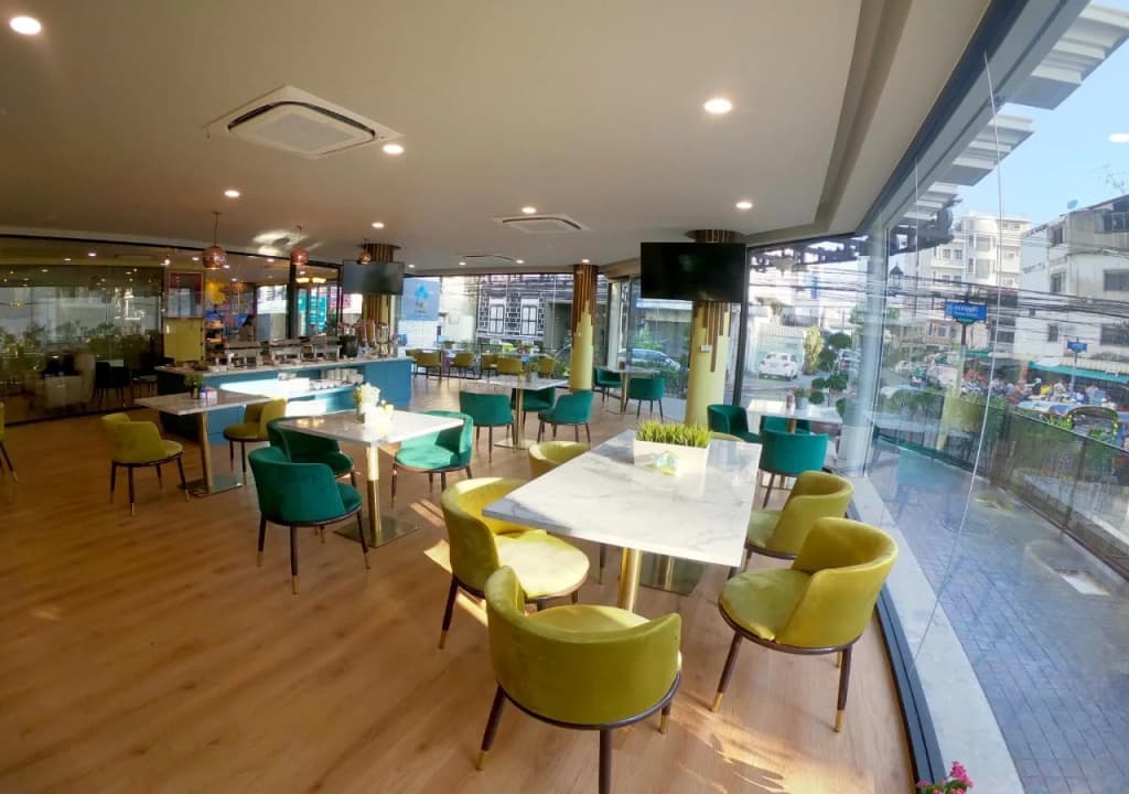 Siri Oriental Bangkok Hotel - photo 24