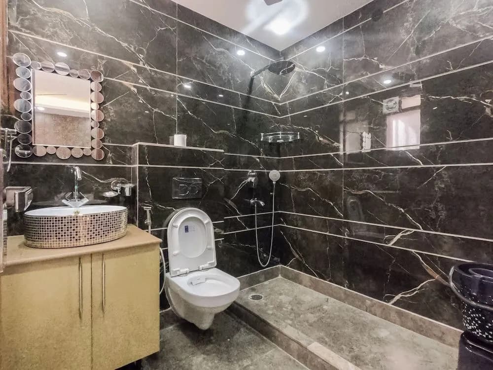 Under My Roof Luxury Apartment - photo 7