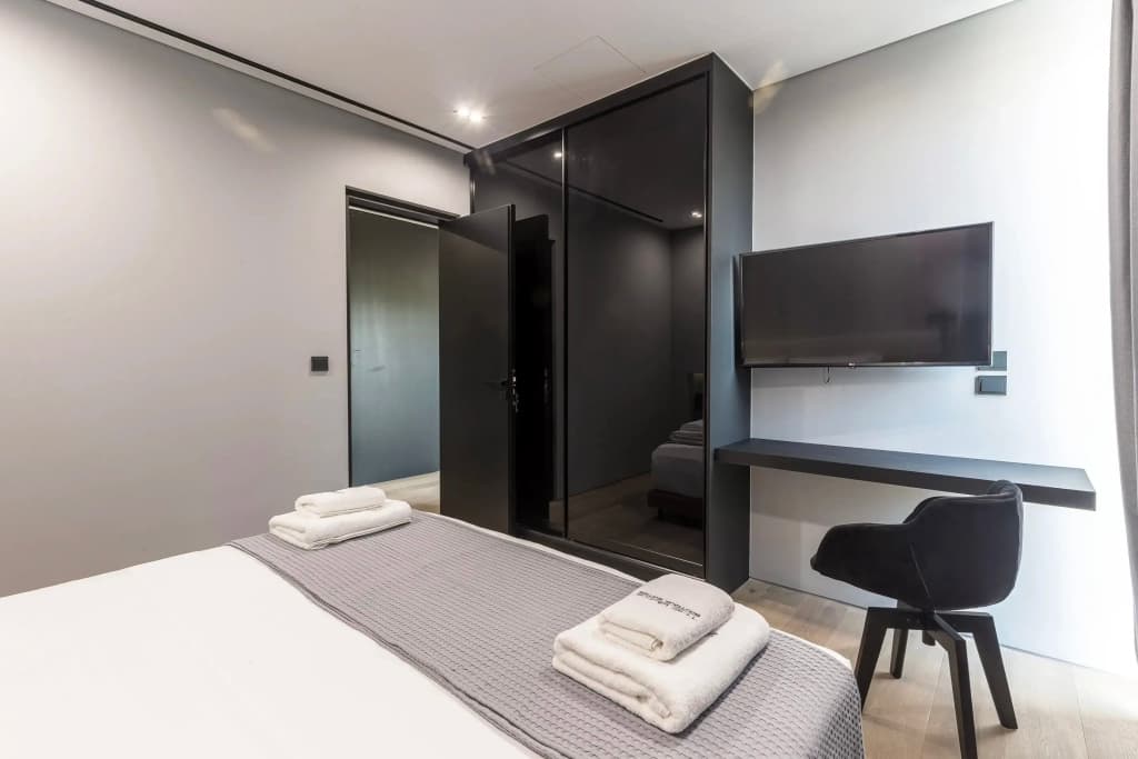 The Duke Boutique Suites - photo 36