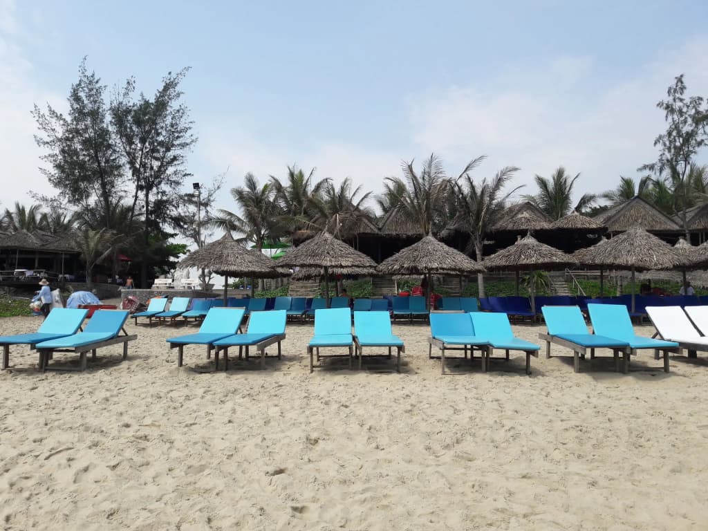Life Beach Villa - photo 13
