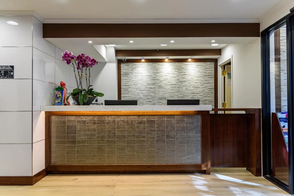 Flushing Central Hotel 88 - photo 2