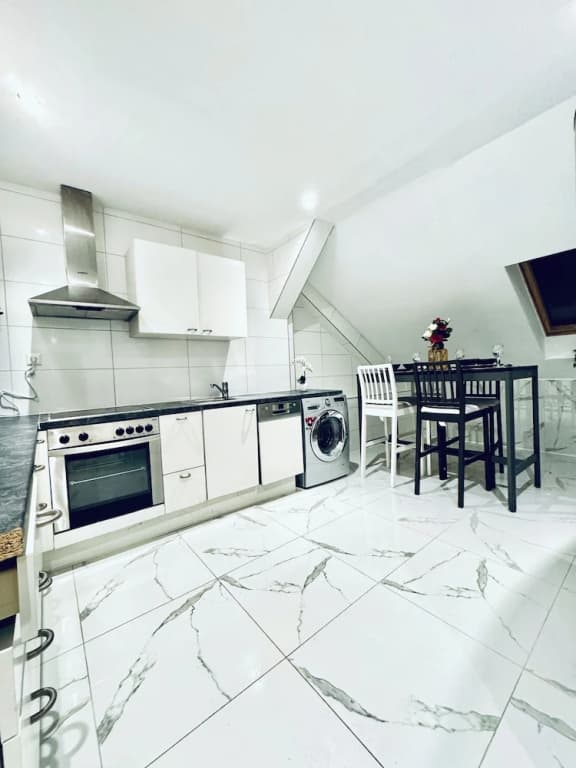 Comfortable Budget Room near Liesing - photo 12