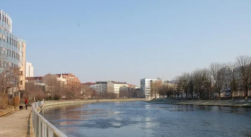 Luxury Design Apartment with Spree View - photo 8