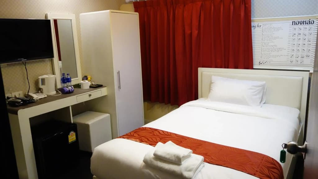 S30 Sukhumvit Hotel - photo 18