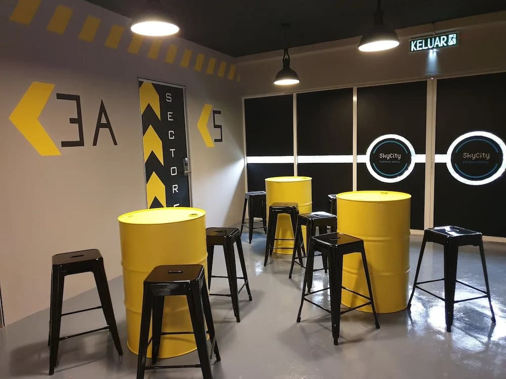 SkyCity Capsule Hostel - photo 18