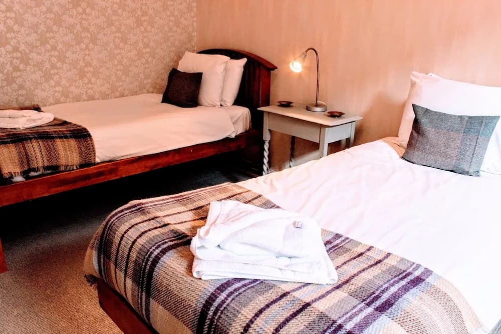 2 Bedroom Flat In City Centre - photo 15