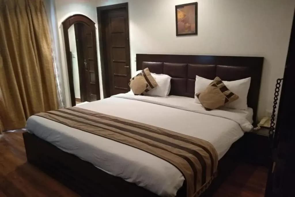 Parkland Kailash Colony - photo 6
