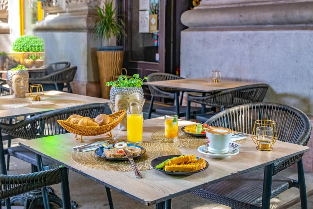 Andrassy Thai Hotel - photo 14