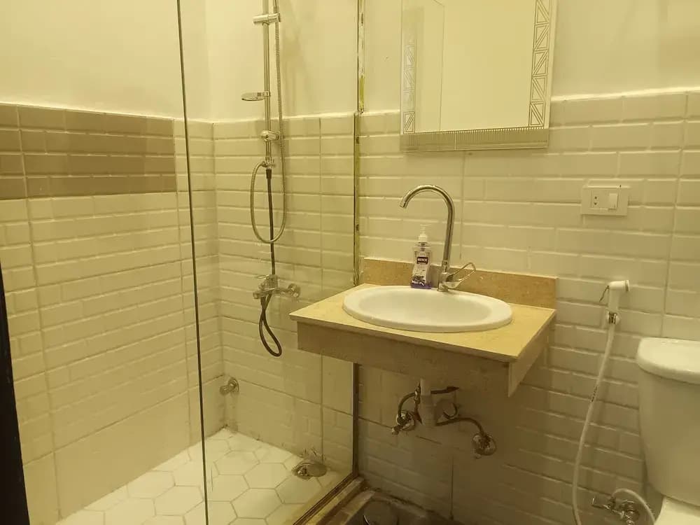 Motel 5 Square - photo 8